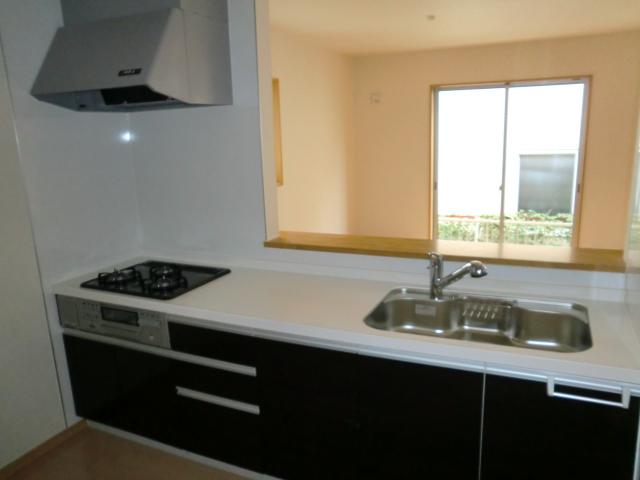 Kitchen. Indoor (10 May 2013) Shooting Building 3