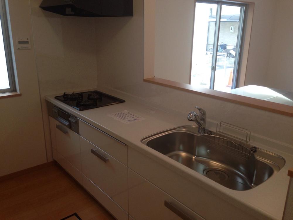 Kitchen. Three mouth stove kitchen