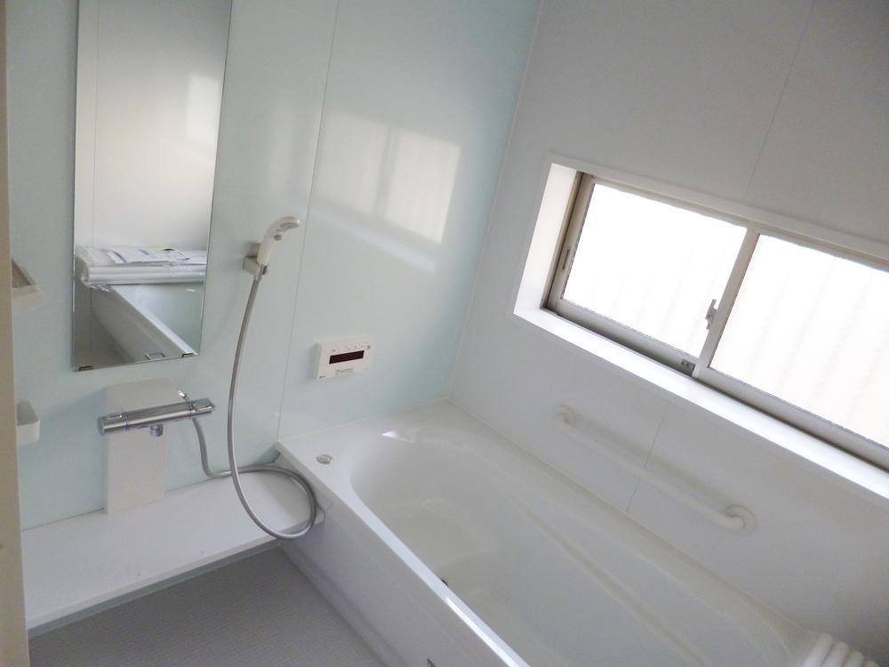 Bathroom. Indoor (11 May 2013) Shooting