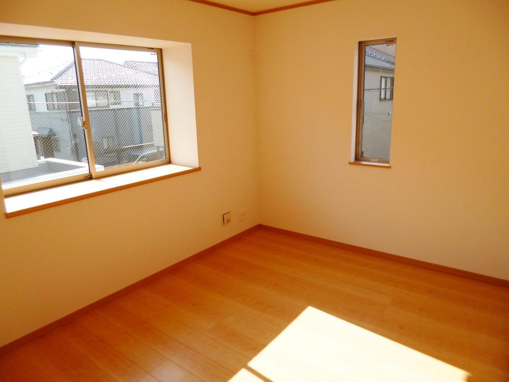 Non-living room. Indoor (11 May 2013) Shooting