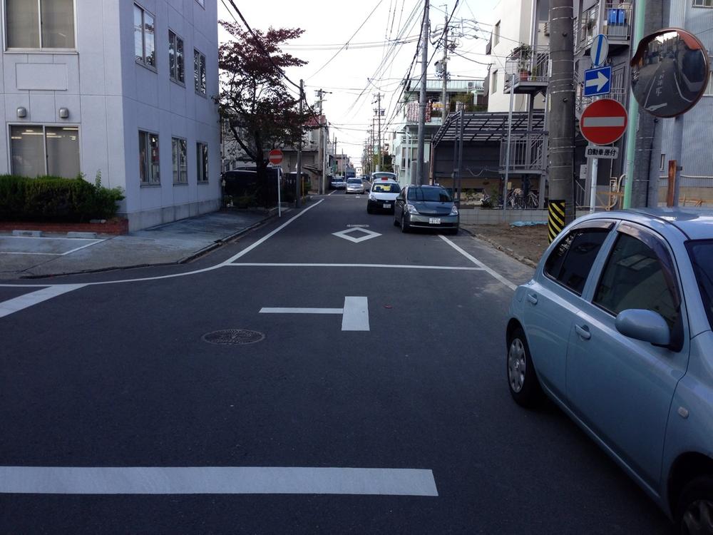 Local photos, including front road. West front road