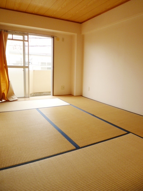 Other room space. Japanese-style room 6 quires