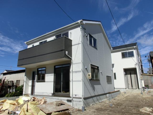 Local appearance photo. Local (10 May 2013) Shooting