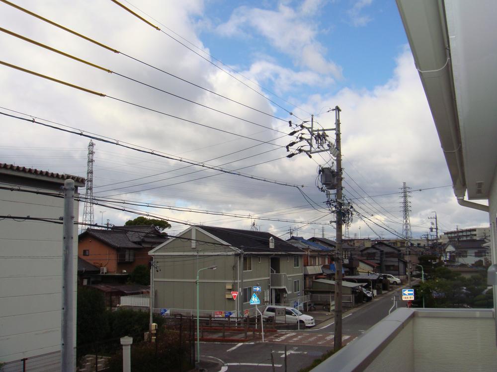 View photos from the dwelling unit. View from the site (November 2013) Shooting