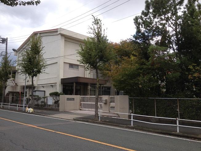 Junior high school. 537m to Nagoya Municipal Meiho junior high school