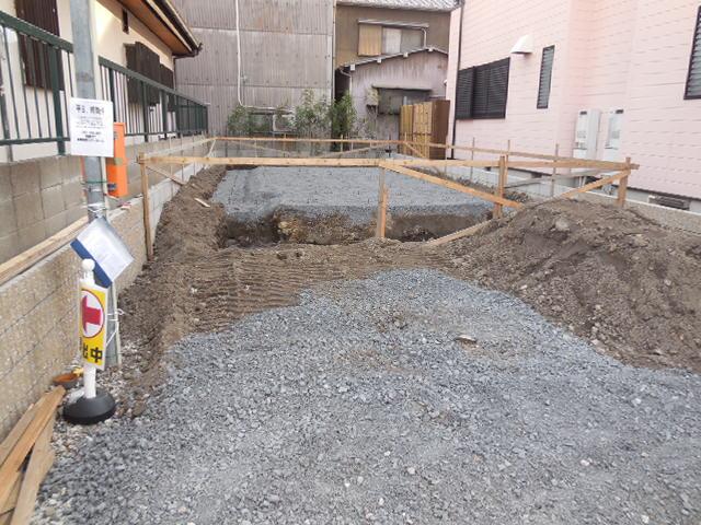 Local appearance photo. Local (11 May 2013) Shooting