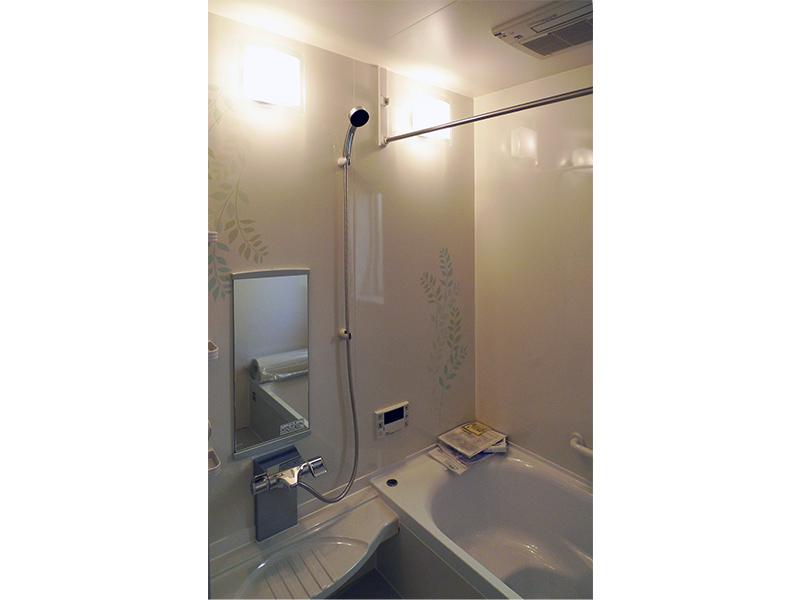 Bathroom. 2013.03.22 shooting