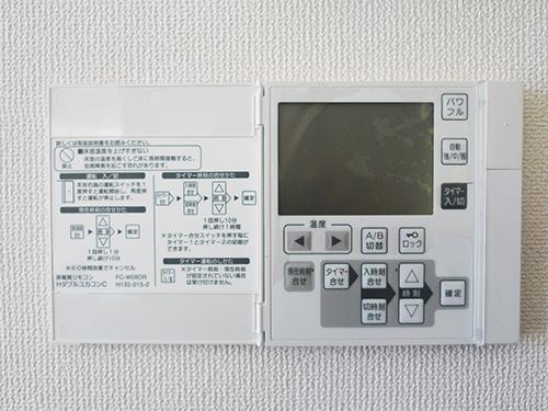 Cooling and heating ・ Air conditioning. We put a floor heating in the floor of the living room and kitchen. Is there was faintly even in winter. 