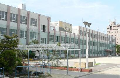 Primary school. 964m to Nagoya Municipal Hoshizaki Elementary School