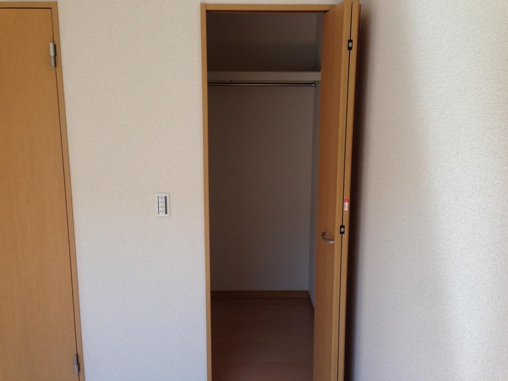 Receipt. Room clean, walk-in closet! 