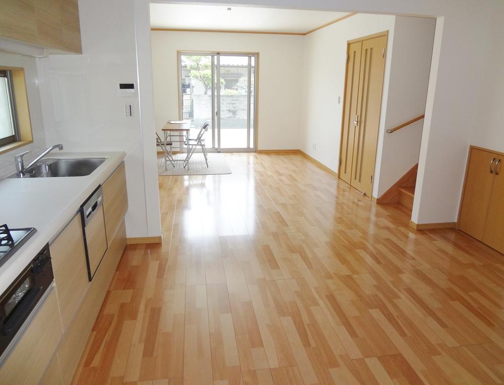 Living. Indoor (July 2013) Shooting