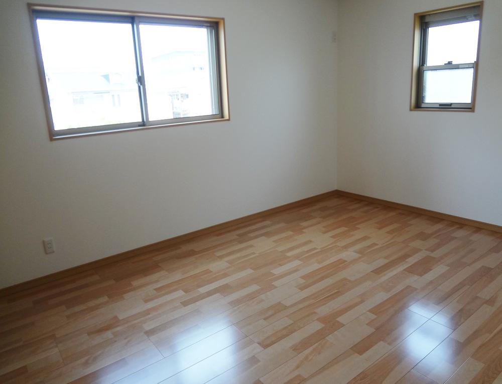 Non-living room. Indoor (July 2013) Shooting