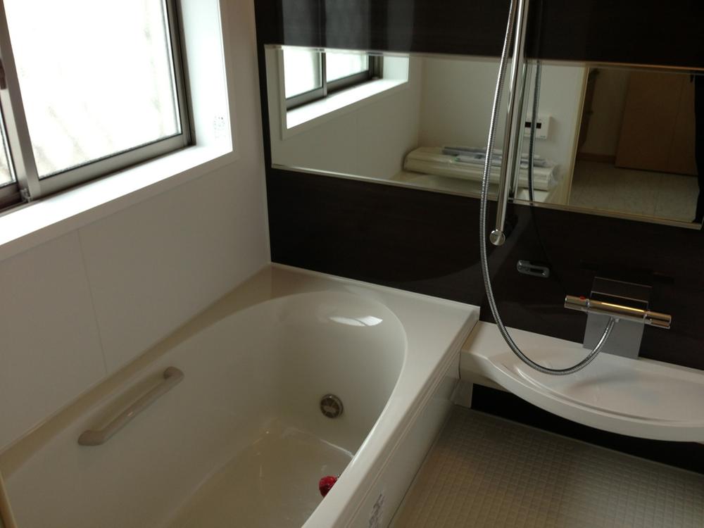 Same specifications photo (bathroom). bathroom Example of construction