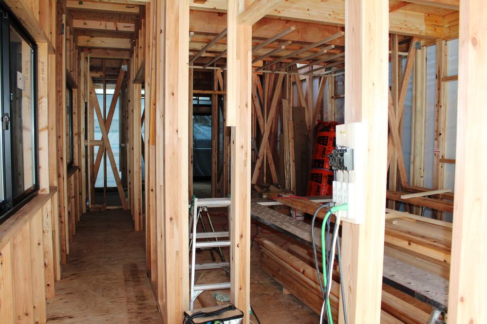 Other. Basic packing method ・  ・ It will be installed during the entire surface of the foundation and wood.  Increase the underfloor air permeability and reduce the vibration of the earthquake. 