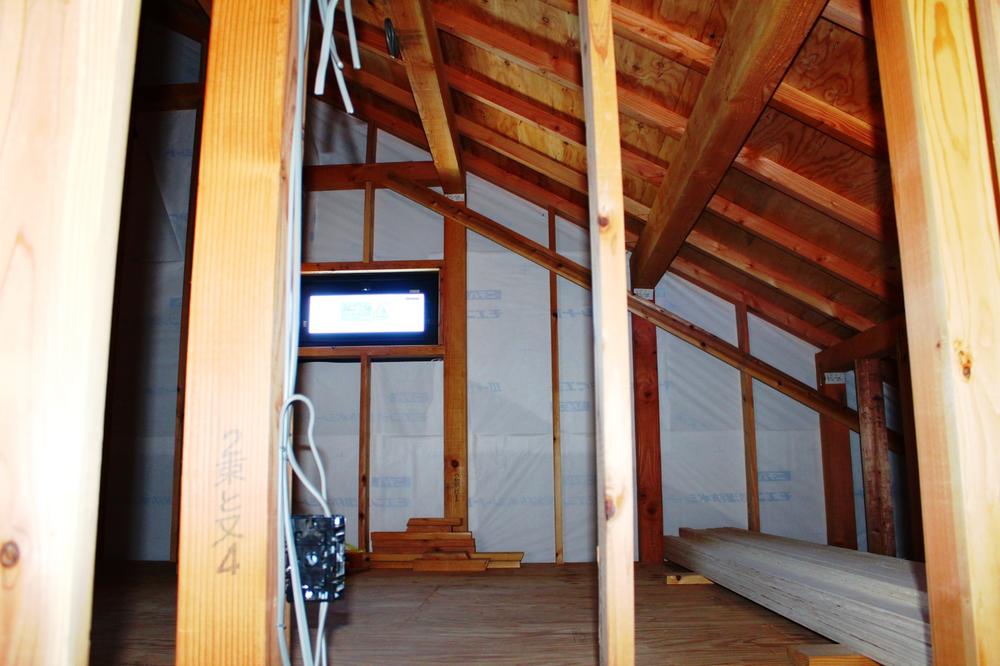 Construction ・ Construction method ・ specification. Basic packing method ・  ・ It will be installed during the entire surface of the foundation and wood.  Increase the underfloor air permeability and reduce the vibration of the earthquake. Woodwork