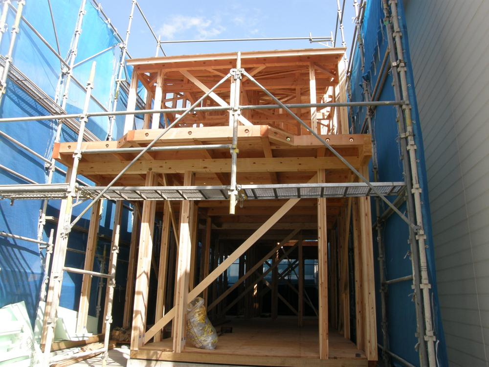 Construction ・ Construction method ・ specification. Woodwork basic packing method ・  ・ It will be installed during the entire surface of the foundation and wood.  Increase the underfloor air permeability and reduce the vibration of the earthquake. 