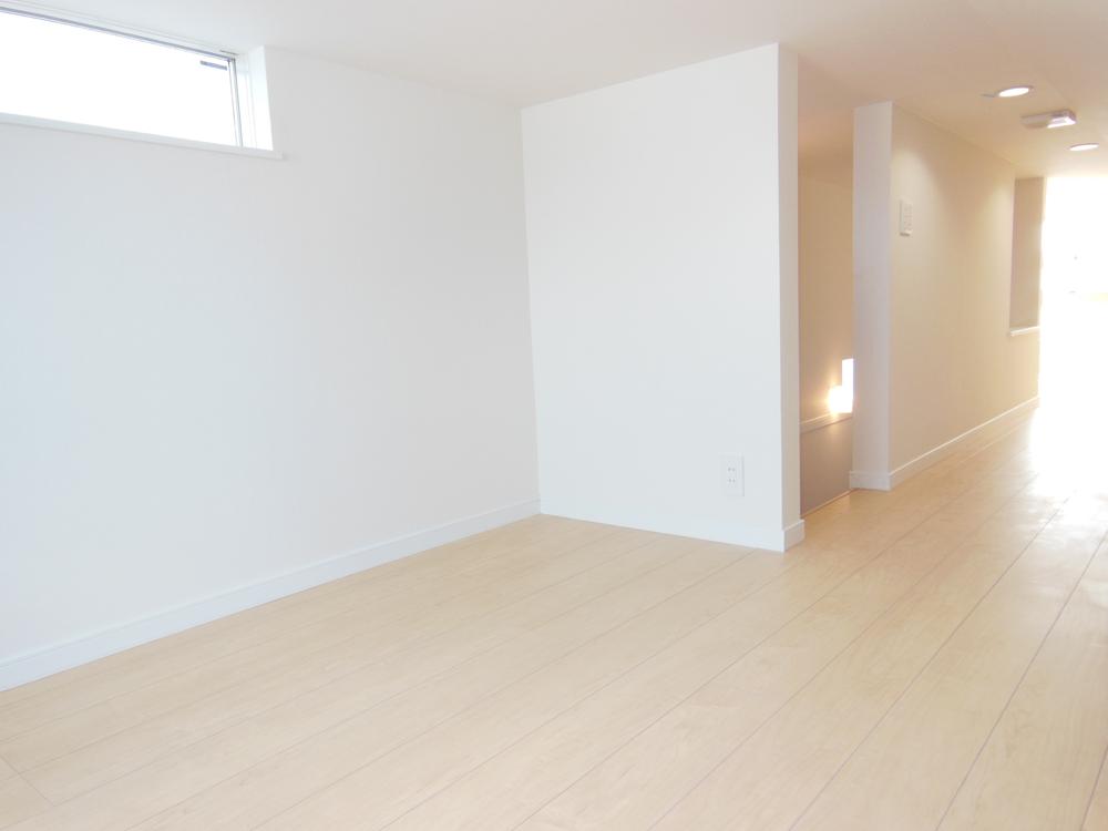 Receipt. 15.3 Pledge of bright attic storage