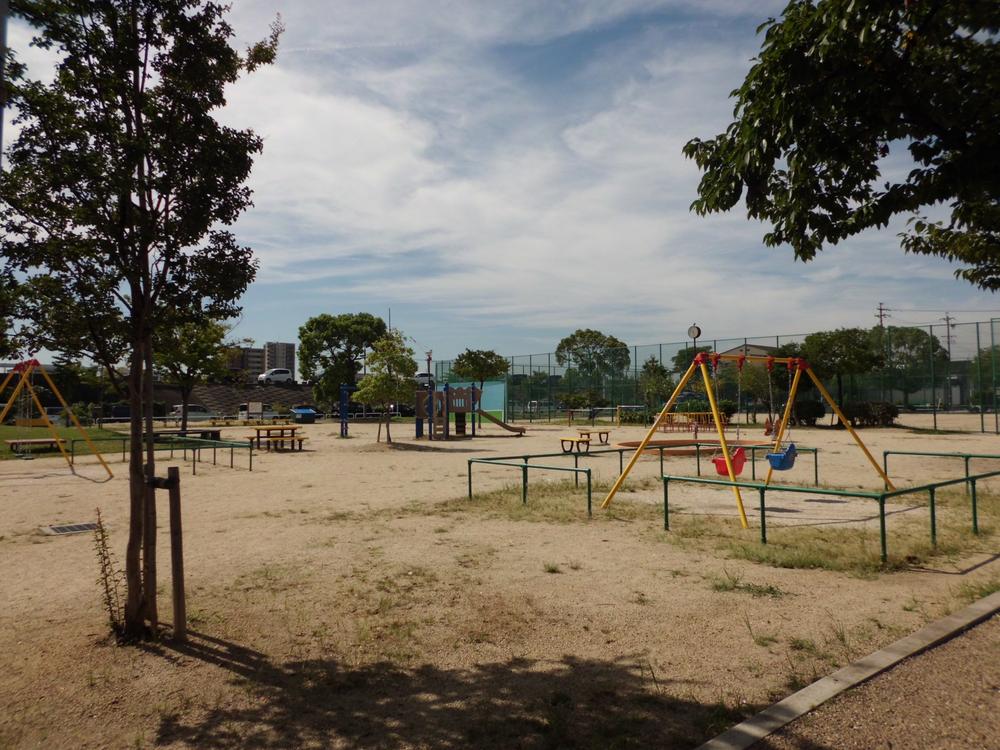 park. 10m to Naruo park