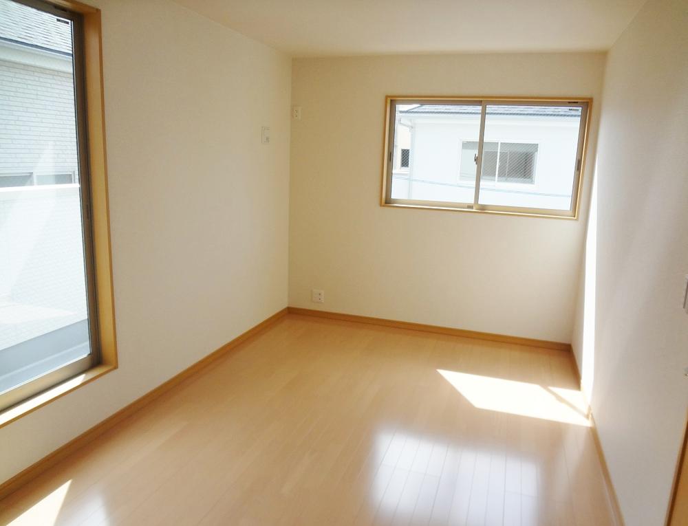 Non-living room. Indoor (September 2013) Shooting