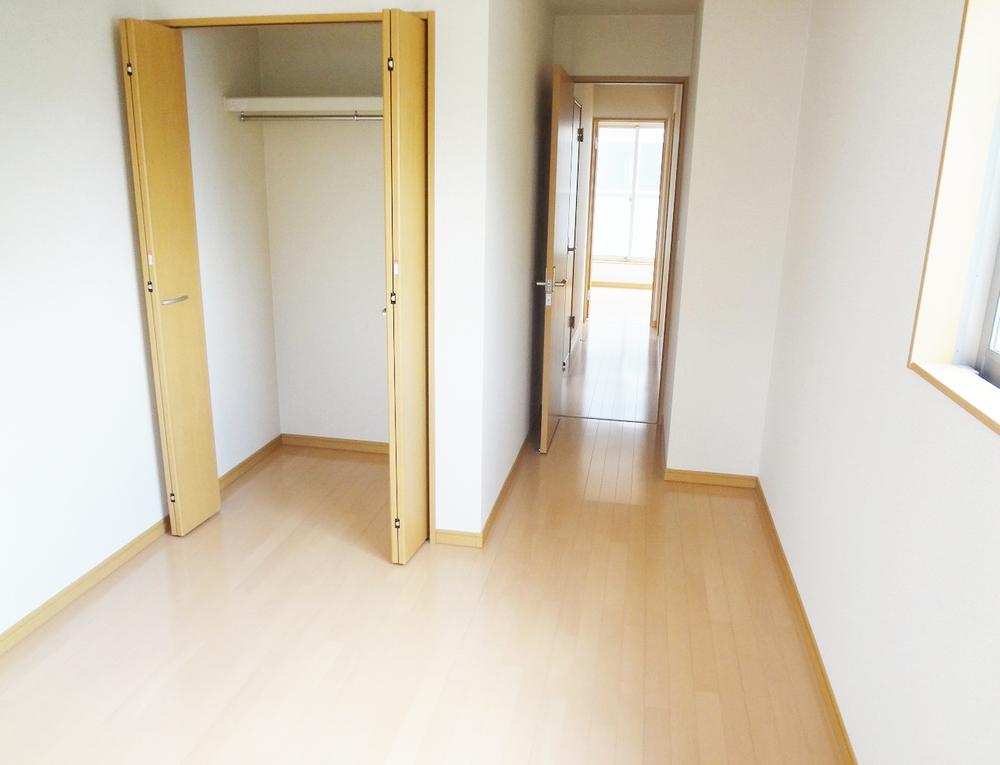 Non-living room. Indoor (September 2013) Shooting