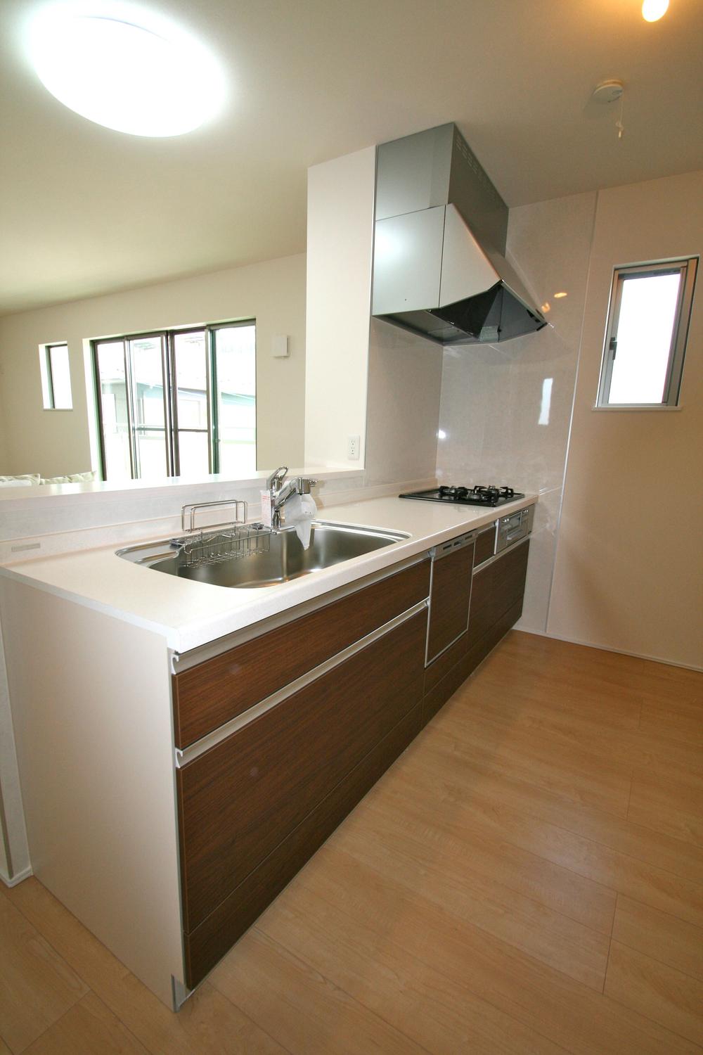 Kitchen. Room (May 2013) Shooting Building C