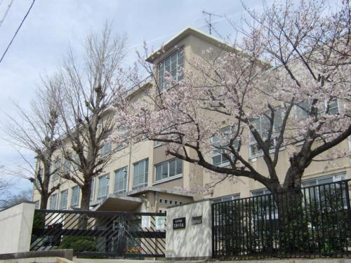 Primary school. 420m to Nagoya Municipal Kasadera Elementary School