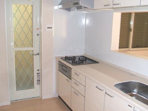 Same specifications photo (kitchen). Yes back door, Artificial marble top ・ Underfloor Storage