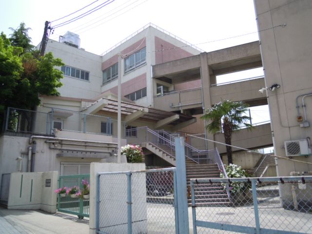 Primary school. Municipal Yobitsugi up to elementary school (elementary school) 470m