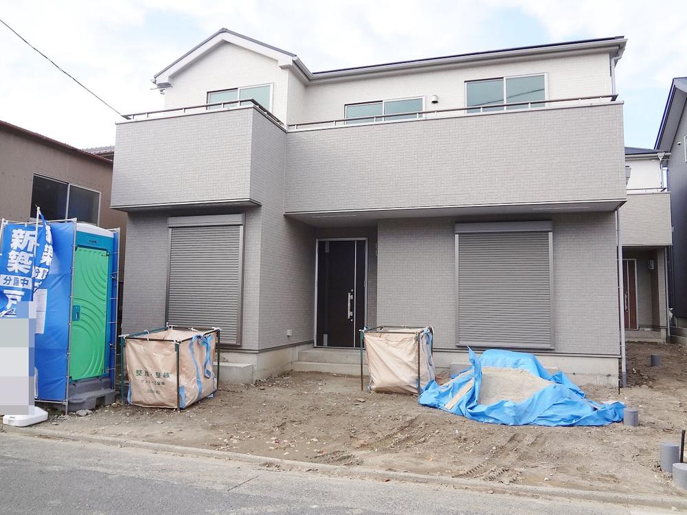 Local appearance photo. Local (11 May 2013) shooting 1 Building