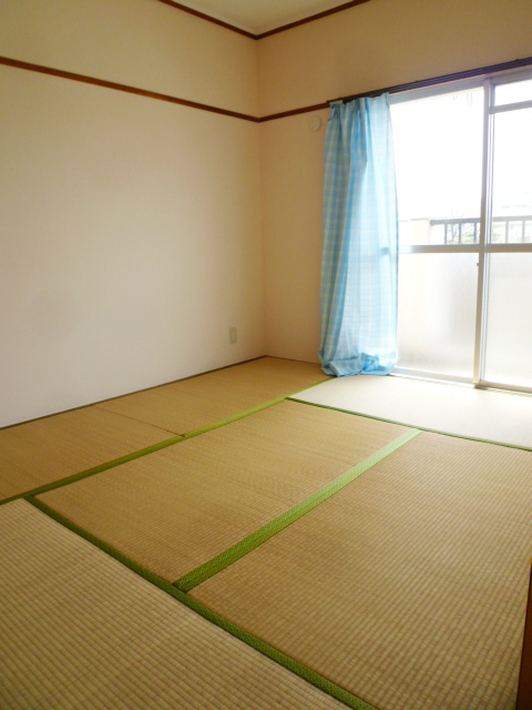 Other room space. Japanese-style room balcony side