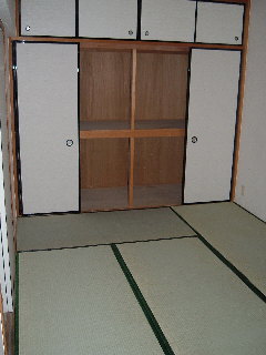 Living and room. It fell put tatami rooms A storage landscape