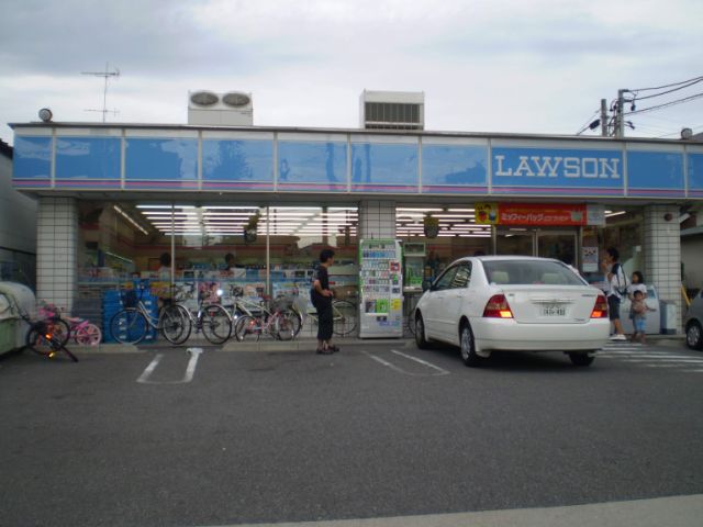 Convenience store. 80m to Lawson (convenience store)