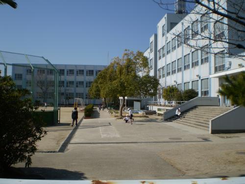 Primary school. 640m to Nagoya Municipal moral Elementary School