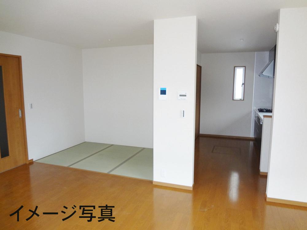 Same specifications photos (living). Same specifications Photos