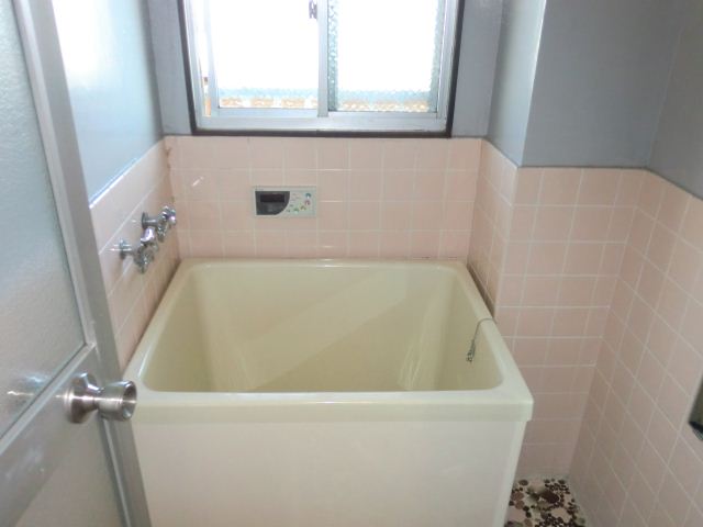 Bath. With additional heating!