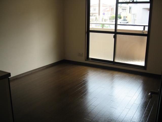 Living and room