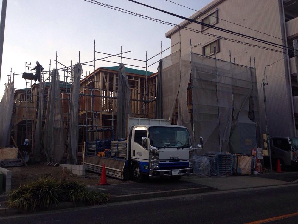 Local appearance photo. Local (11 May 2013) Shooting