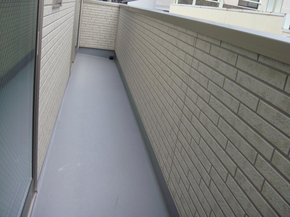 Balcony. Local (September 2013) Shooting