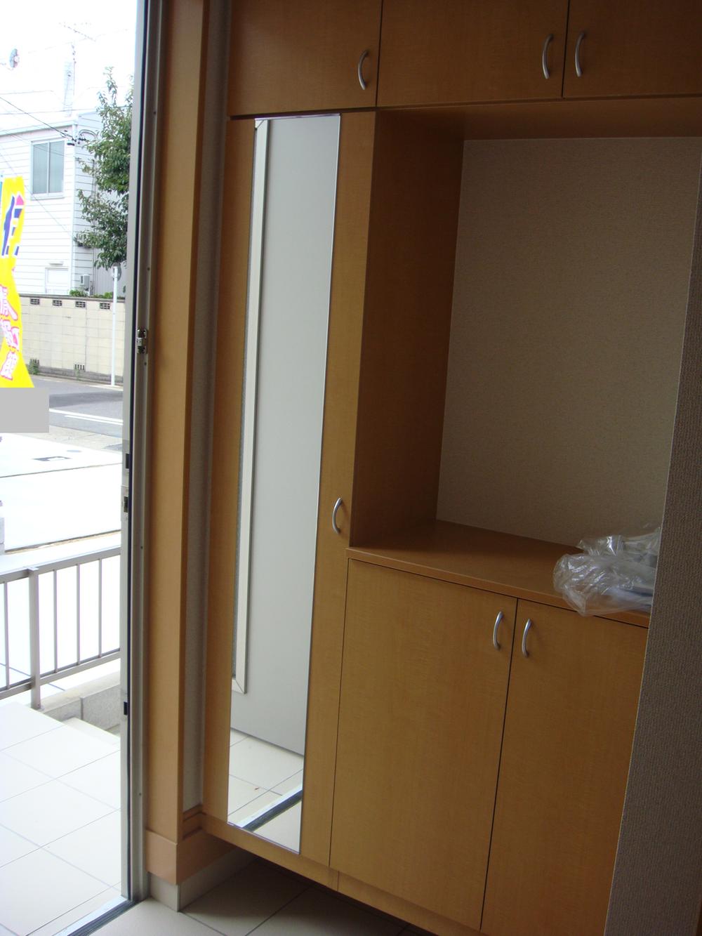 Entrance. Local (September 2013) Shooting