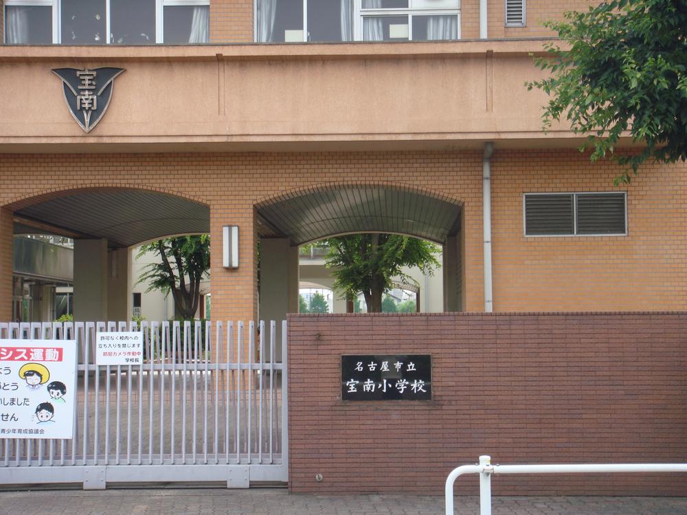 Primary school. 40m to Nagoya Tatsutakara Minami Elementary School