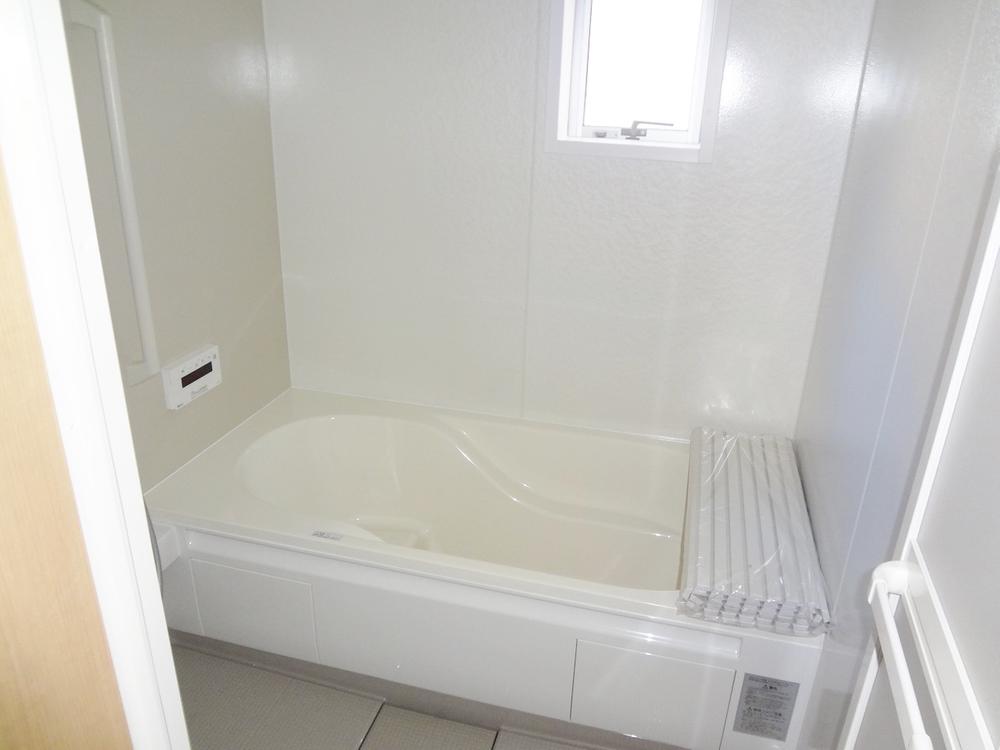 Bathroom. Indoor (12 May 2013) Shooting