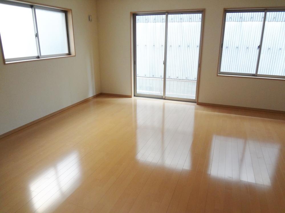 Living. Indoor (12 May 2013) Shooting