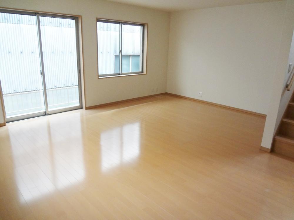 Living. Indoor (12 May 2013) Shooting