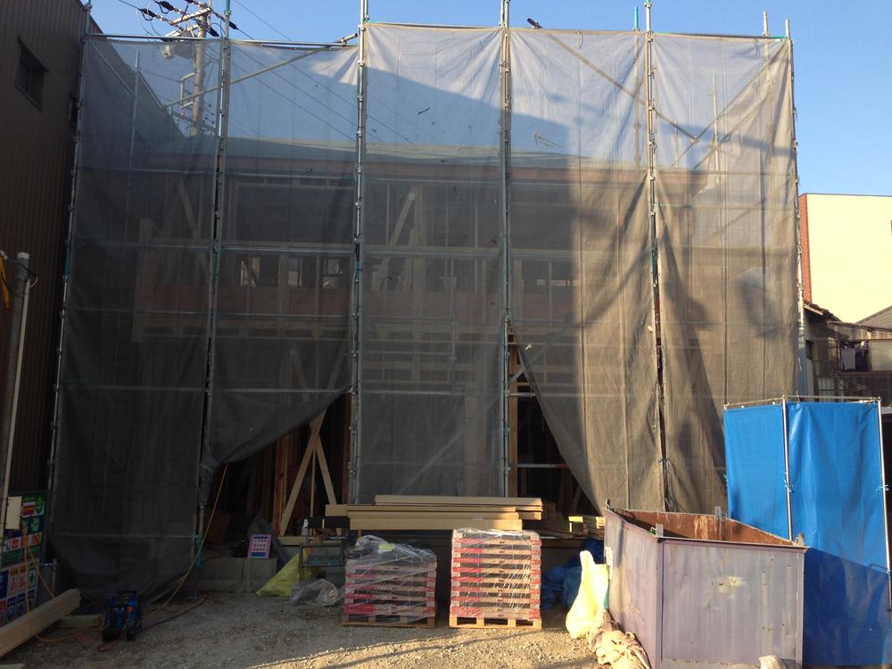 Local appearance photo. Local (11 May 2013) Shooting