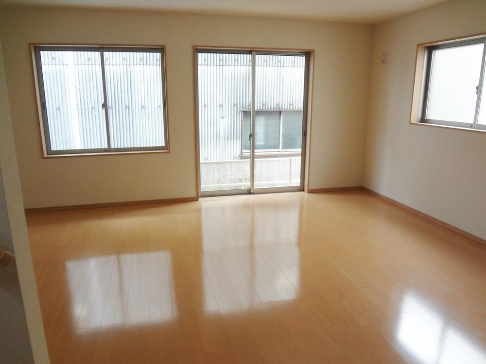 Living. Indoor (12 May 2013) Shooting