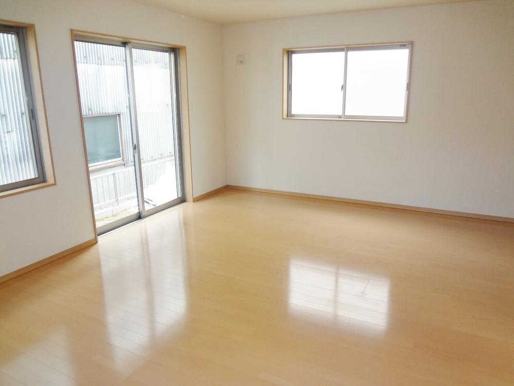 Living. Indoor (12 May 2013) Shooting