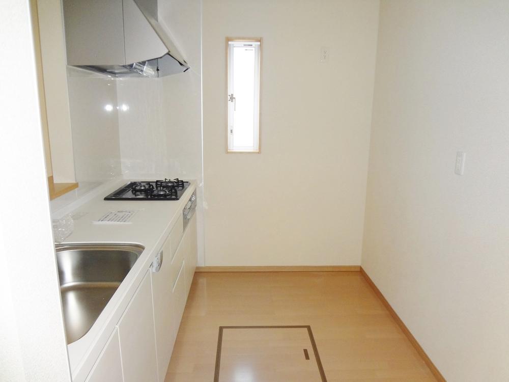 Kitchen. Indoor (12 May 2013) Shooting