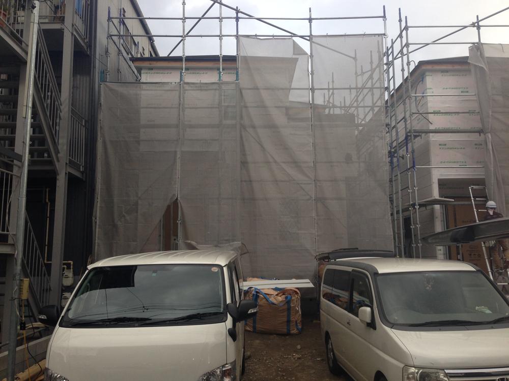 Local appearance photo. Local (12 May 2013) Shooting