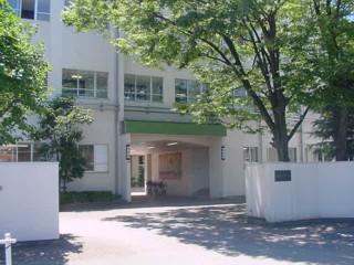 Junior high school. 833m to Nagoya Municipal Nanko junior high school