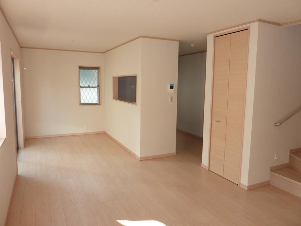 Living. Building 2 room (December 2013) Shooting